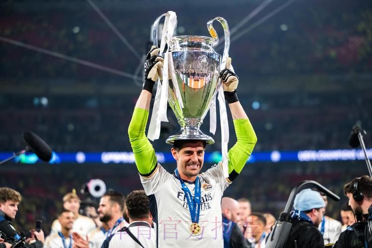 记者:库尔图瓦与皇马续约2年 包含1年续约选项 记者:库尔图瓦与皇马续约2年 包含1年续约选项